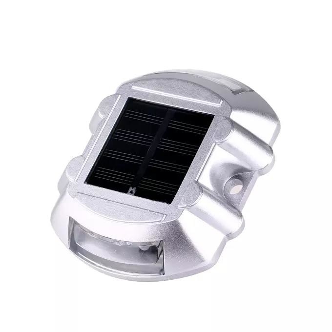 107*95*23mm Ηλιακή ενέργεια Οδική Φώτιση LED Αντανακλαστικό Φως εδάφους Δρόμος Οροφή Οροφή Προειδοποιητικό Φως