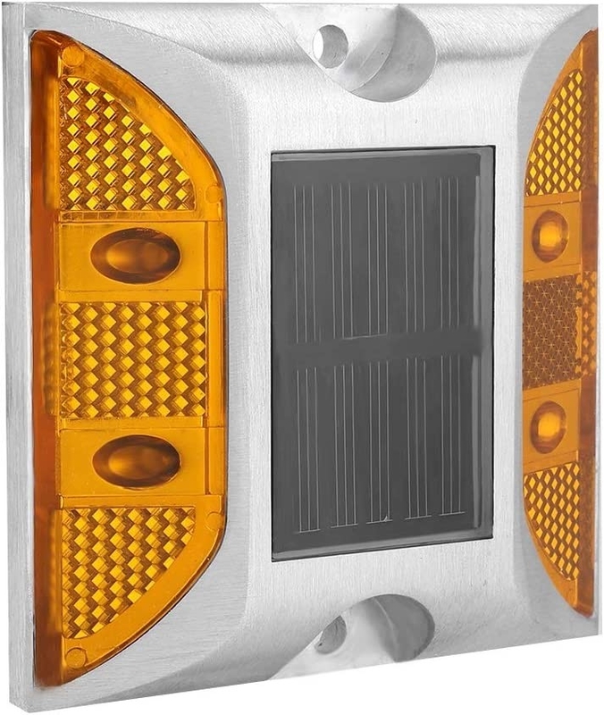 Ηλιακή οδική άκρη με μέγεθος 103*106*24mm και LED ανακλαστικό φως προειδοποίησης κυκλοφορίας 330g
