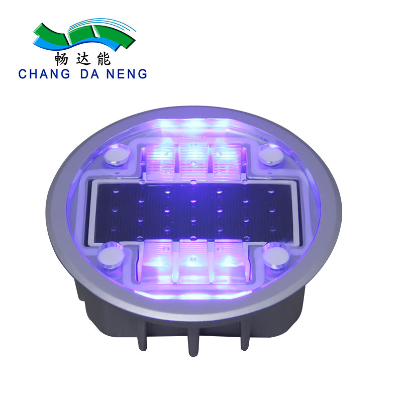 136*52mm Μέγεθος Υπερ φωτεινές Ηλιακές LED θαμμένες οδικές σηματοδοτήσεις με IP68 Αδιάβροχη βαθμολογία