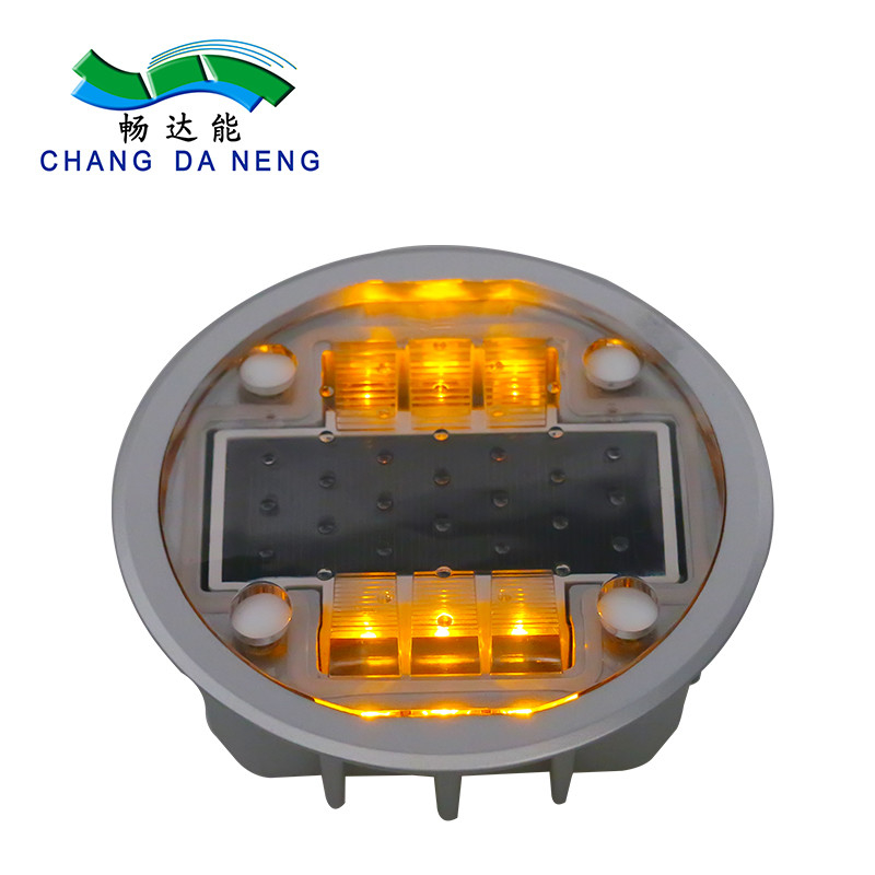 136*52mm Μέγεθος Υπερ φωτεινές Ηλιακές LED θαμμένες οδικές σηματοδοτήσεις με IP68 Αδιάβροχη βαθμολογία