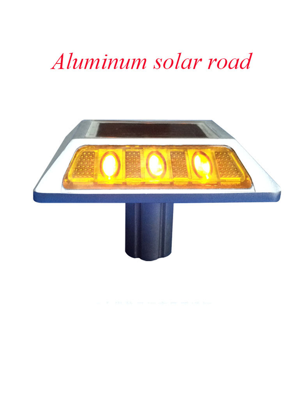 IP68 Αδιάβροχο Ηλιακό Πύργο LED Χαλυβουργία Αλουμινίου Αντανάκλασης Οδικά Φώτα Οδήγησης Οδικής Κυκλοφορίας με πόδια