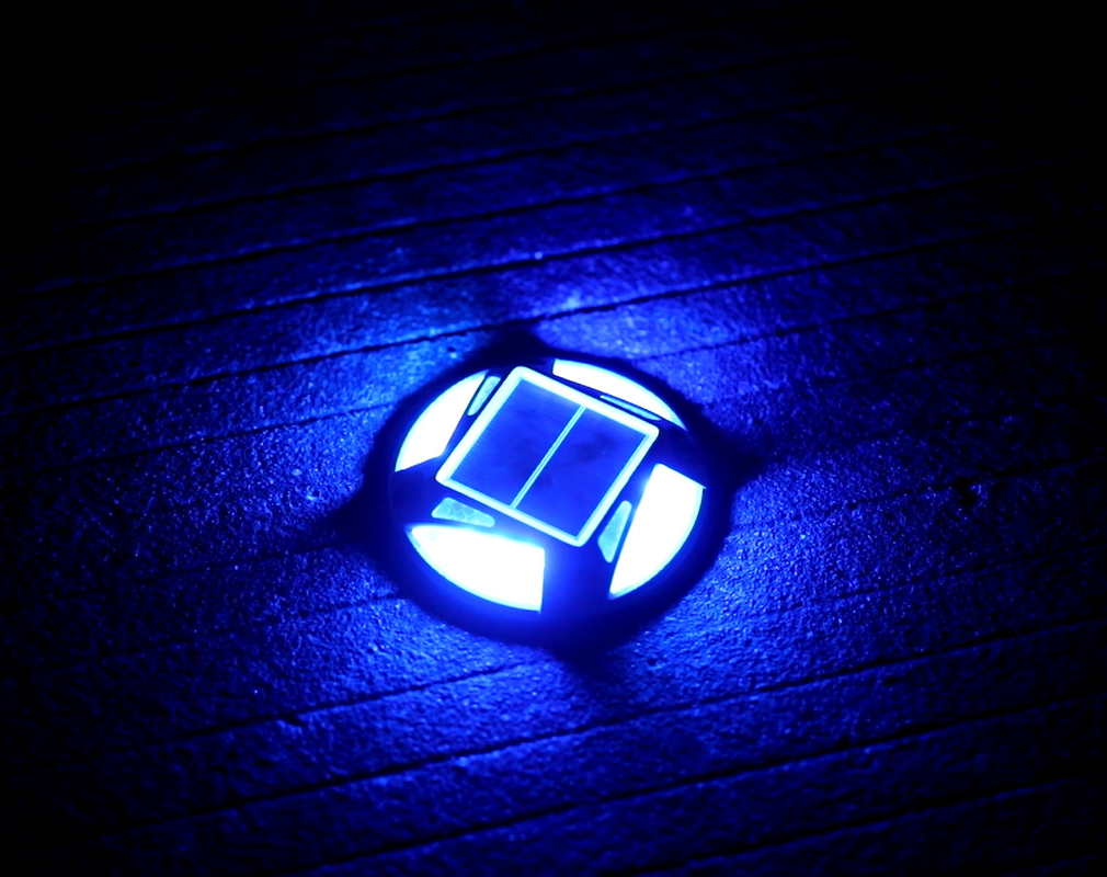 IP67 Αδιάβροχο φως ηλιακής δεξαμενής LED -20C ~ 60C Περιοχή θερμοκρασίας με εγκατάσταση βίδες