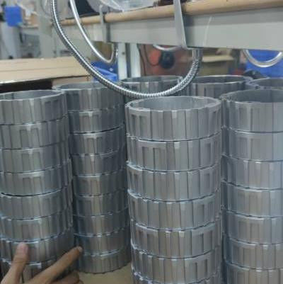 Ηλιακά οδικά κενά με ποικιλία χρωμάτων φωτισμού LED για βελτιωμένη ορατότητα του δρόμου