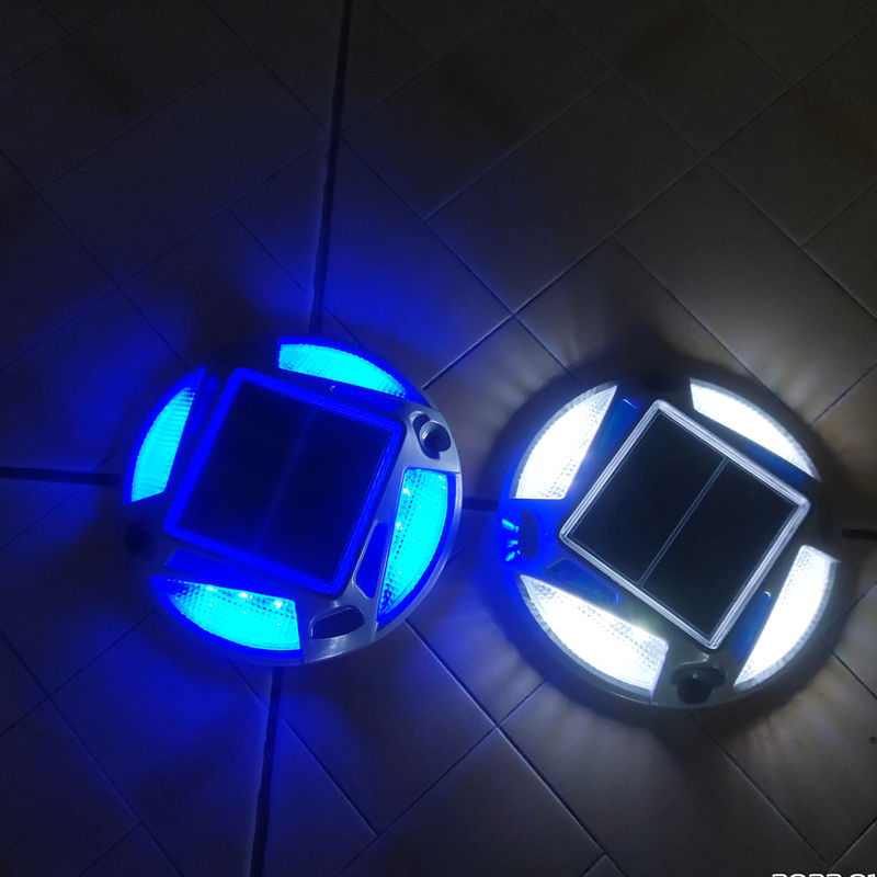 Ζεστά λευκά ηλιακά δρομολόγια με 12 LED για την οδική ασφάλεια της κυκλοφορίας και το φωτισμό δρόμου
